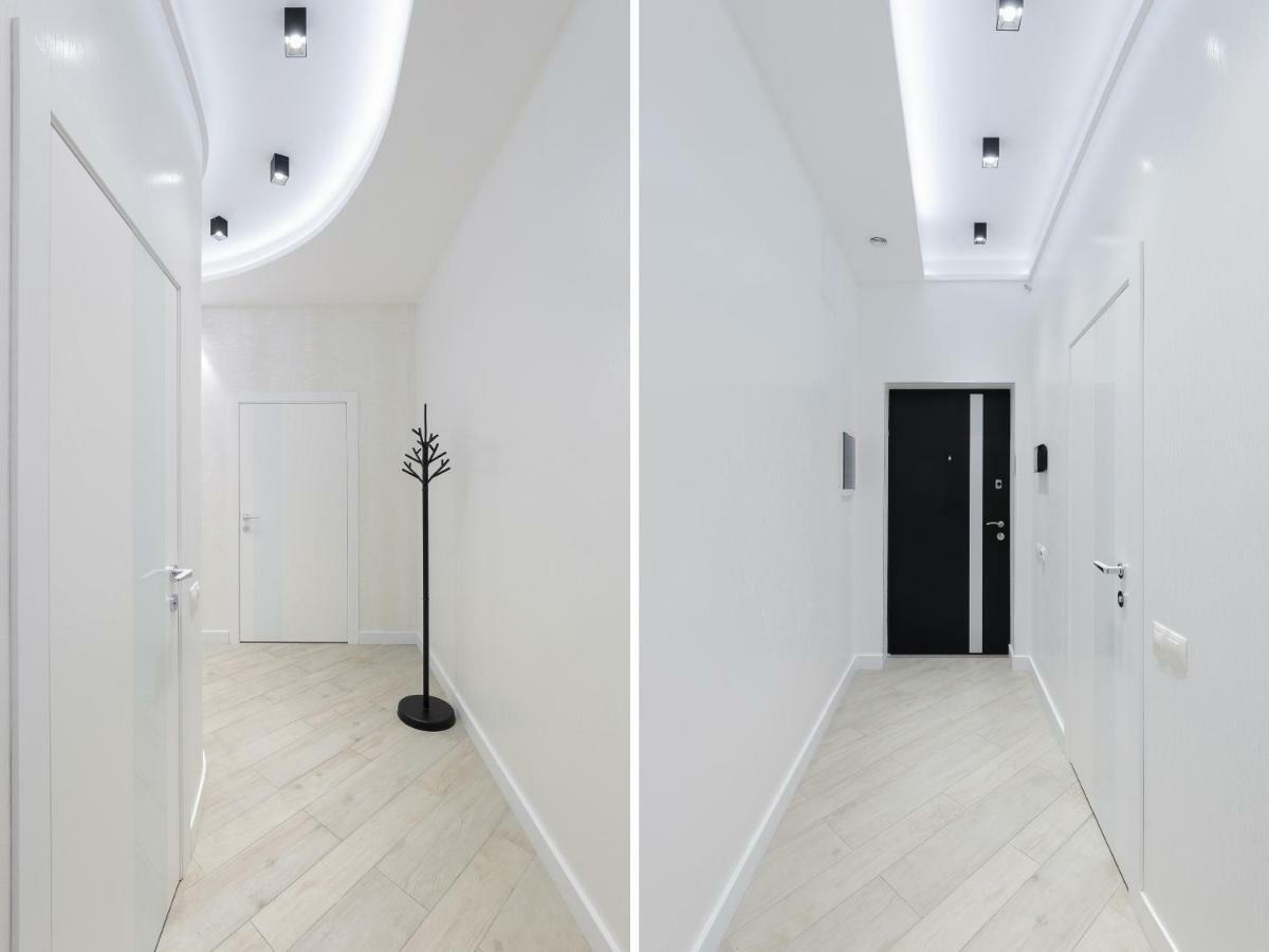 Black&White Apartment In Smart Plaza Kiev Bagian luar foto